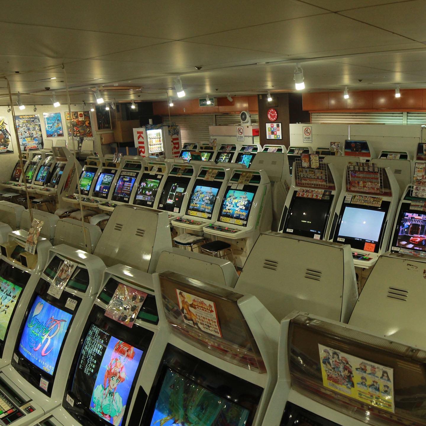 Royal Game Center